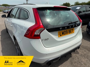 Used Volvo V60 2013 for sale - 78851633: Photo