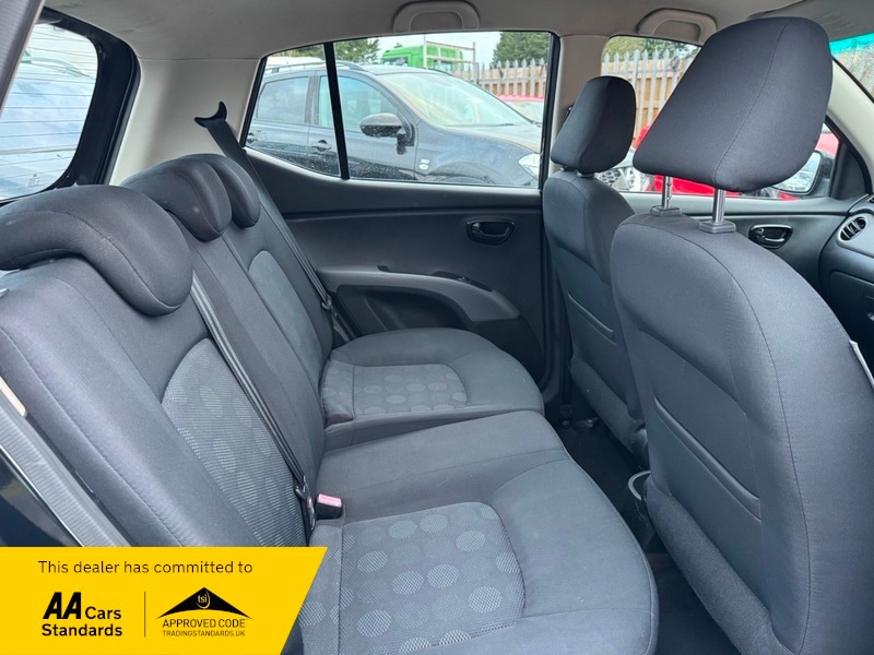 Used Hyundai i10 2011 for sale - 76740881: Photo 6