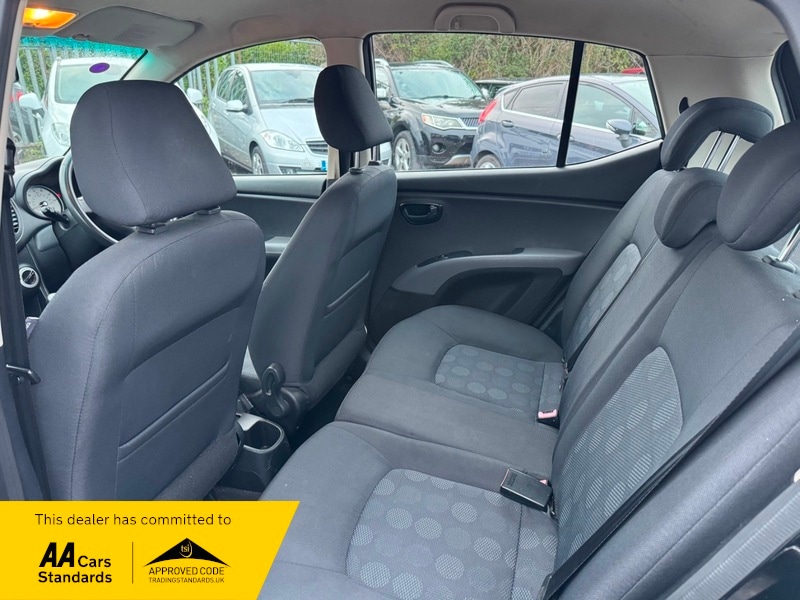 Used Hyundai i10 2011 for sale - 76740881: Photo 7