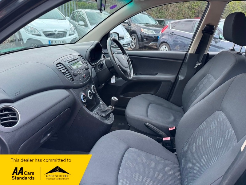 Used Hyundai i10 2011 for sale - 76740881: Photo 8