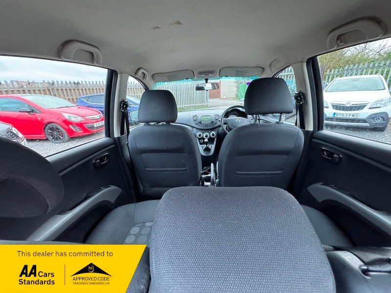 Used Hyundai i10 2011 for sale - 76740881: Photo 9