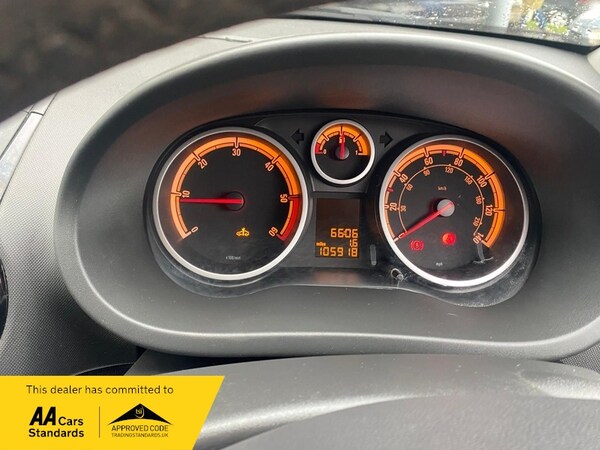 Used Vauxhall Corsa 2013 for sale - 73817840: Photo 9