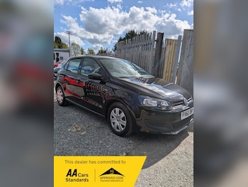 Used Volkswagen Polo 2010 for sale - 76081497: Photo 2