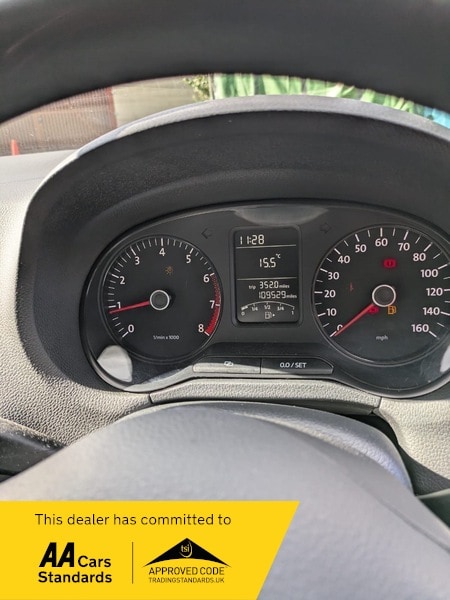 Used Volkswagen Polo 2010 for sale - 76081497: Photo 8