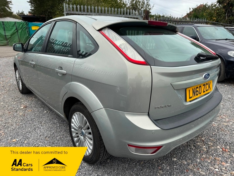 Used Ford Focus 2010 for sale - 76224147: Photo 2