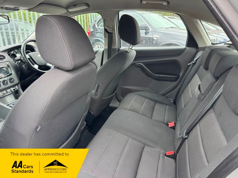 Used Ford Focus 2010 for sale - 76224147: Photo 7
