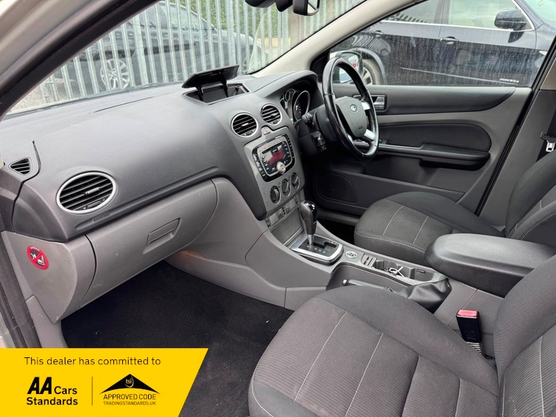 Used Ford Focus 2010 for sale - 76224147: Photo 8