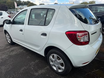 Used Dacia Sandero 2013 for sale - 79778797: Photo
