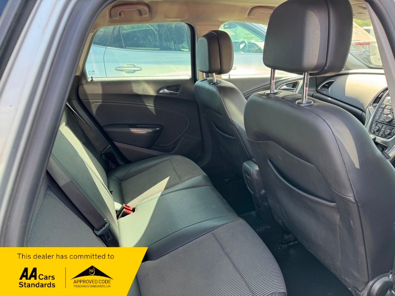 Used Vauxhall Astra 2011 for sale - 78154666: Photo 6