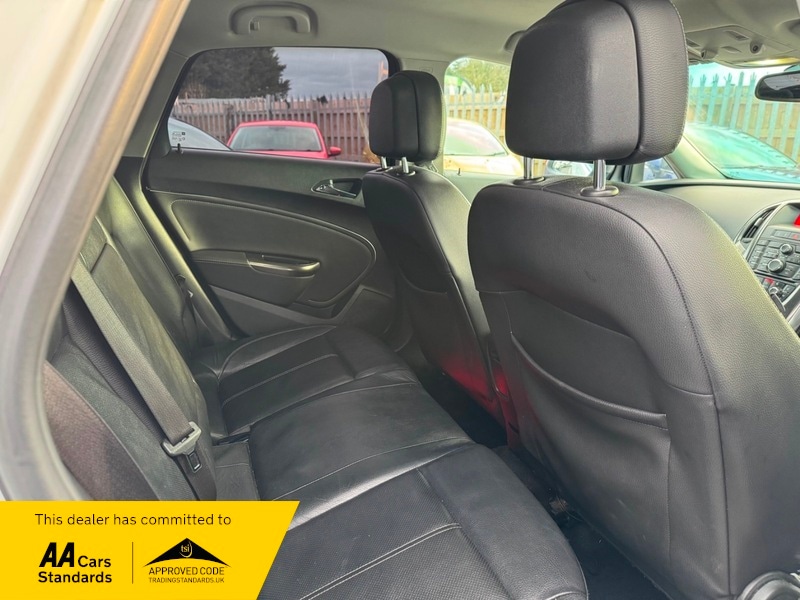 Used Vauxhall Astra 2011 for sale - 77154088: Photo 6