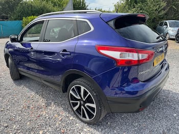 Used Nissan Qashqai 2015 for sale - 79792402: Photo
