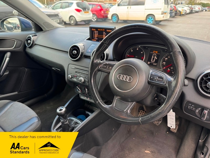 Used Audi A1 2011 for sale - 77609599: Photo 5