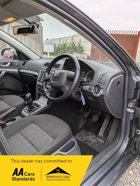 Used Skoda Octavia 2012 for sale - 76304547: Photo 5