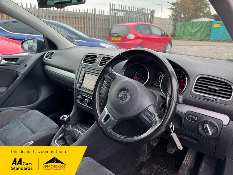 Used Volkswagen Golf 2009 for sale - 76884535: Photo 5