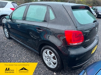 Used Volkswagen Polo 2011 for sale - 77189008: Photo