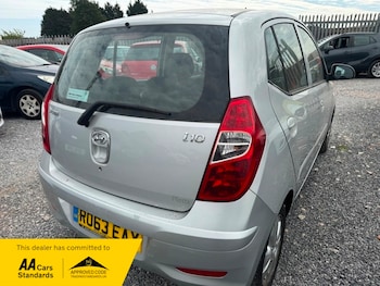 Used Hyundai i10 2013 for sale - 79328112: Photo