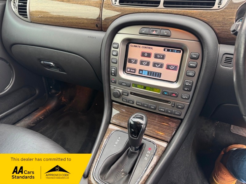 Used Jaguar X-Type 2009 for sale - 77535666: Photo 8