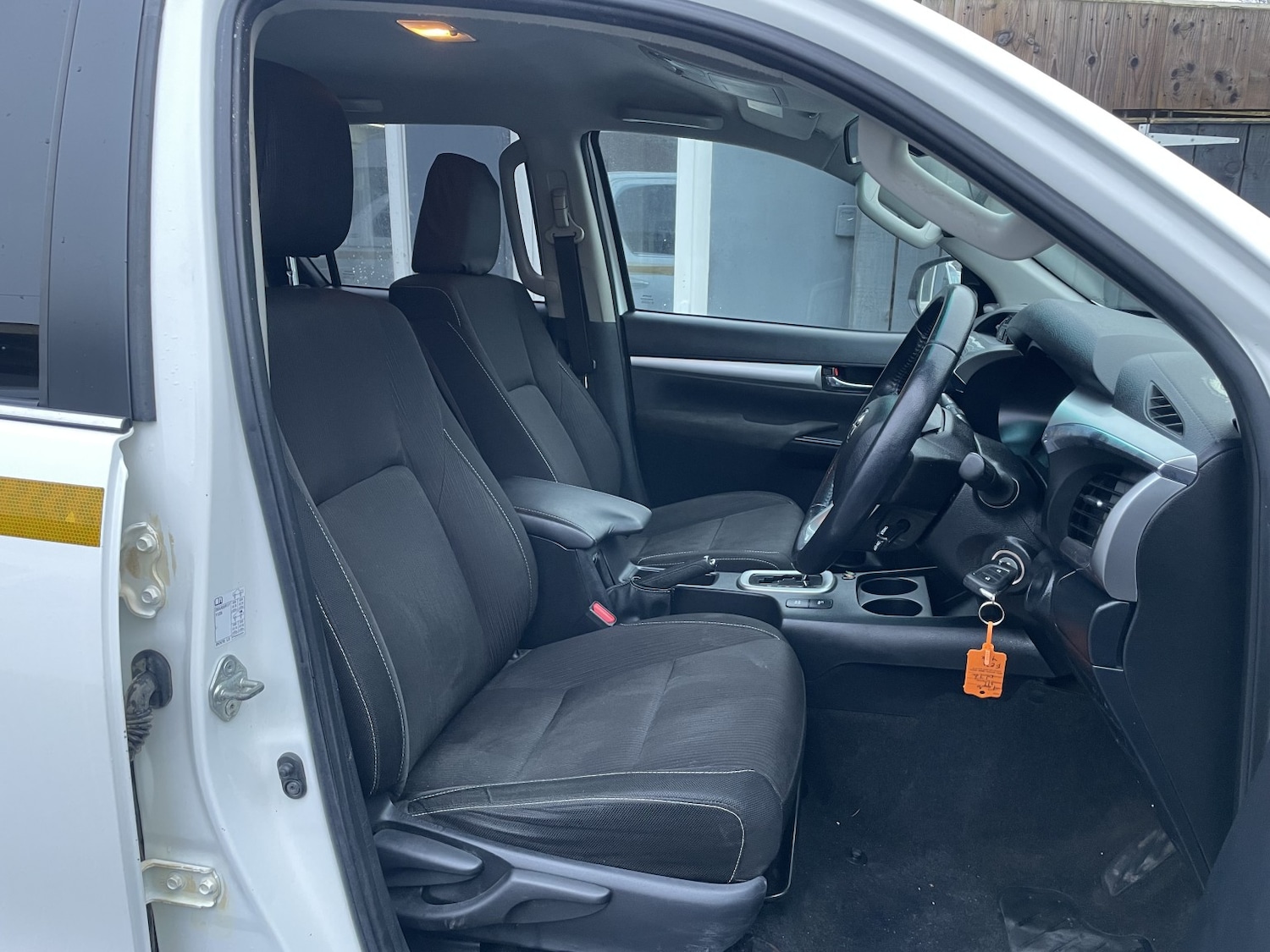 Used Toyota Hilux 2021 for sale - 77357305: Photo 7