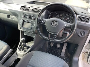 Used Volkswagen Caddy Maxi Life 2017 for sale - 75399436: Photo