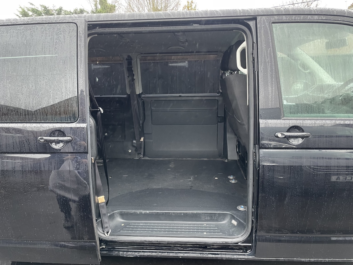 Used Volkswagen Transporter Shuttle 2017 for sale - 78176126: Photo 13