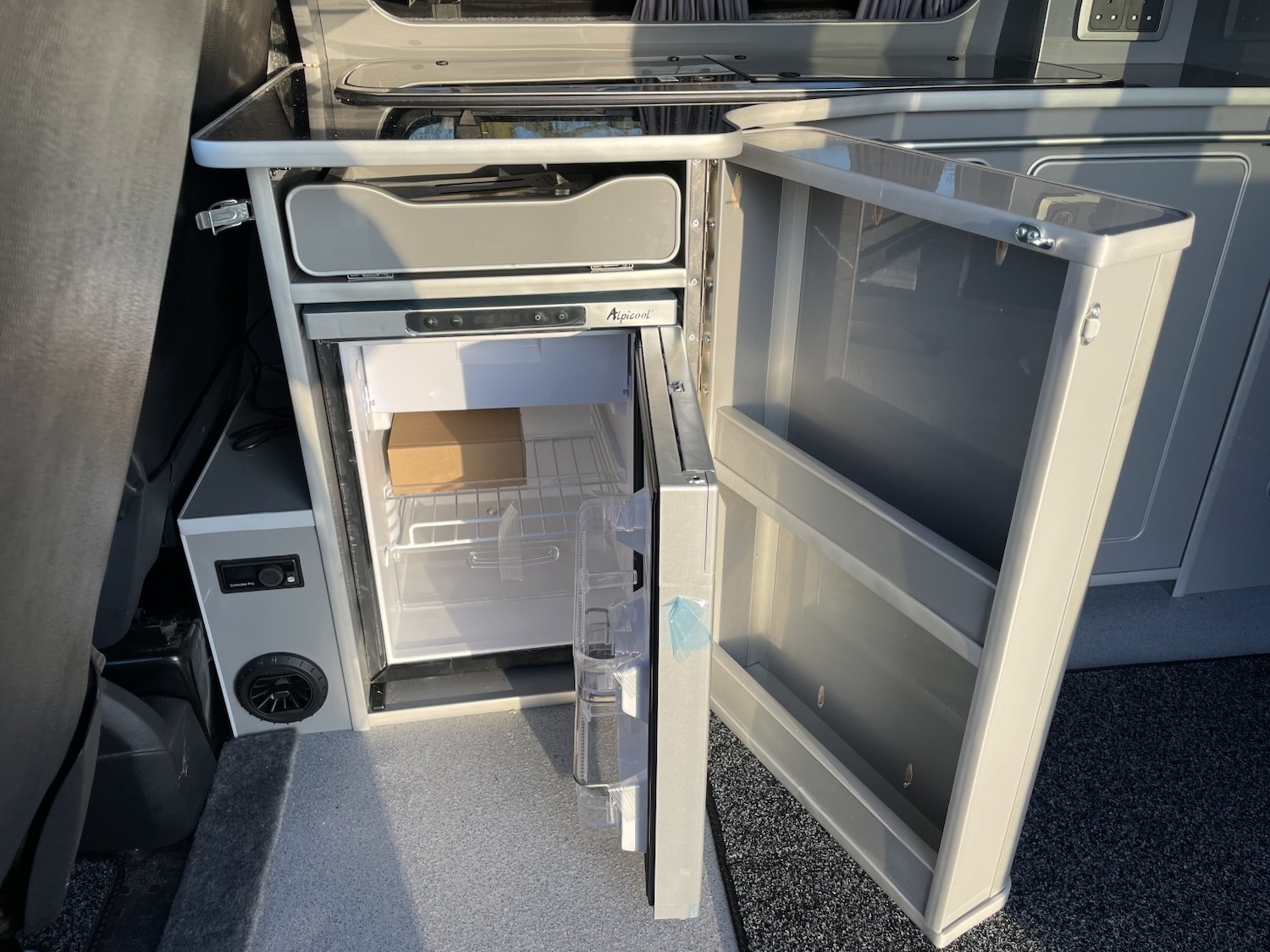 Used Volkswagen Transporter 2018 for sale - 76799094: Photo 14