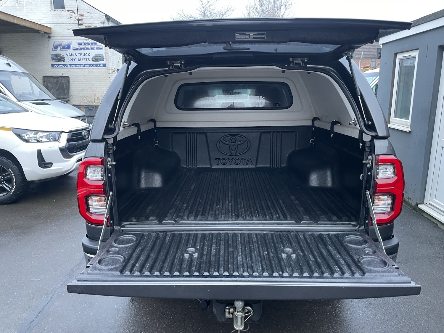 Used Toyota Hilux 2022 for sale - 77357309: Photo 13