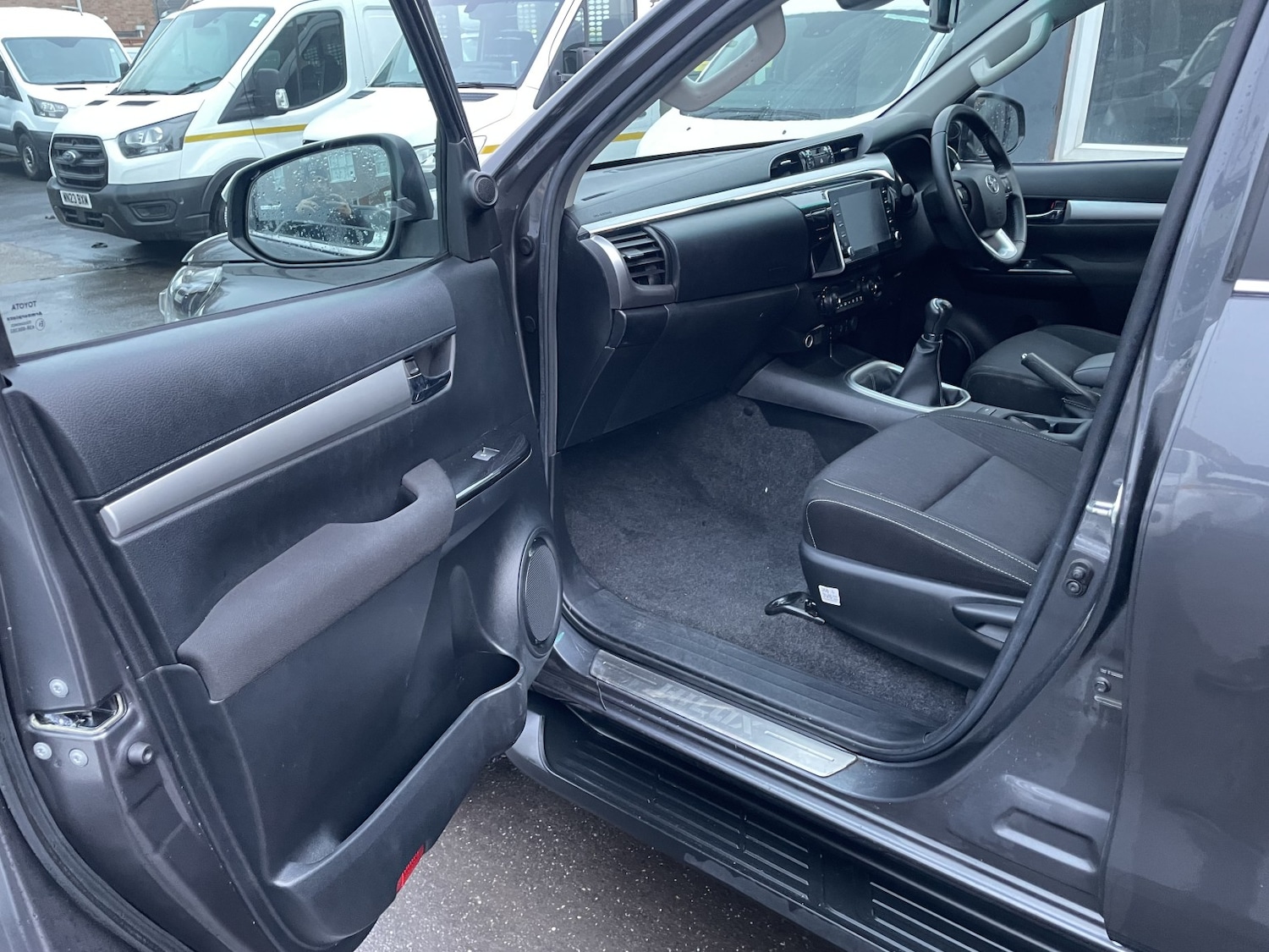 Used Toyota Hilux 2022 for sale - 77357309: Photo 16