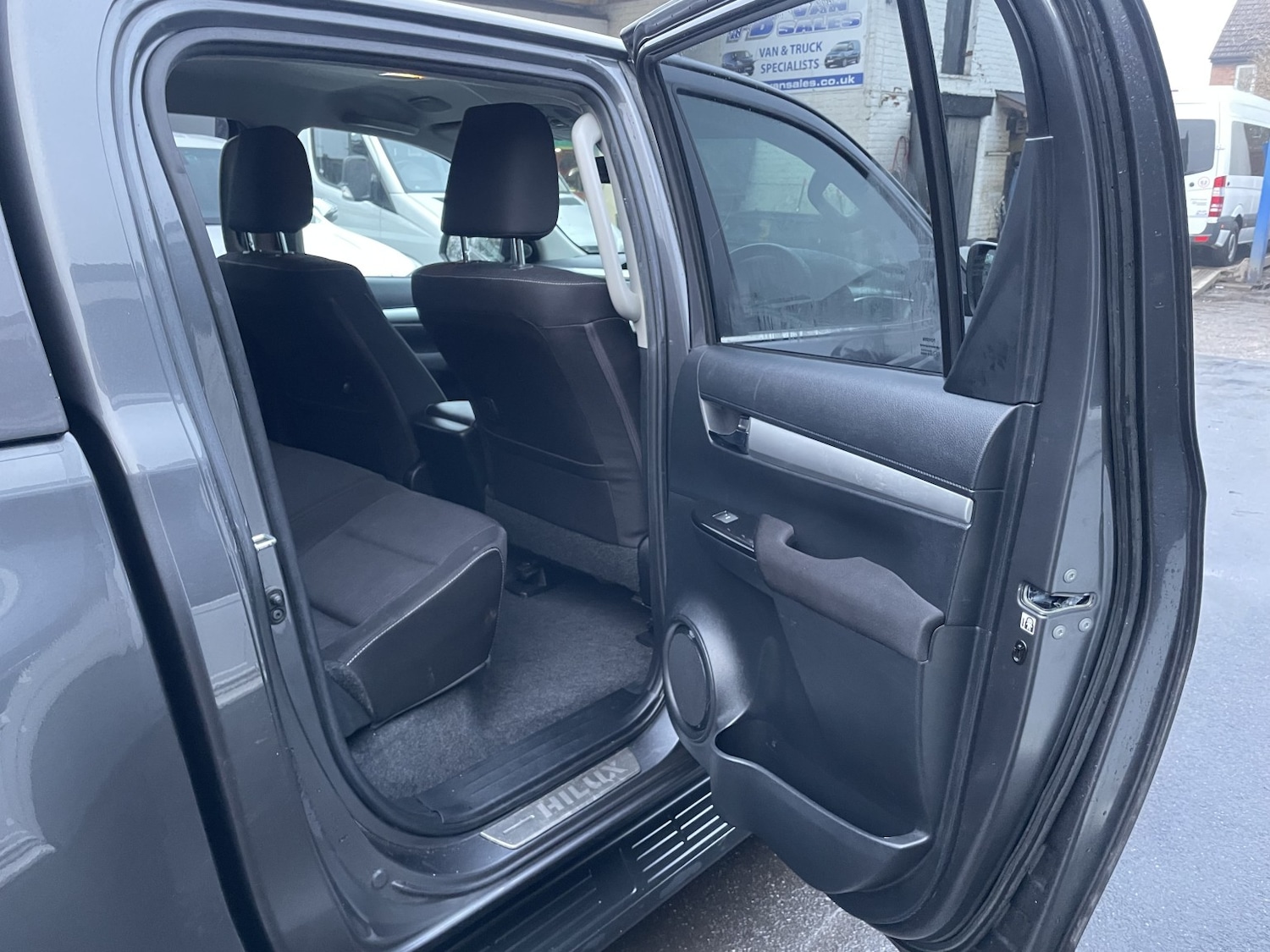 Used Toyota Hilux 2022 for sale - 77357309: Photo 8