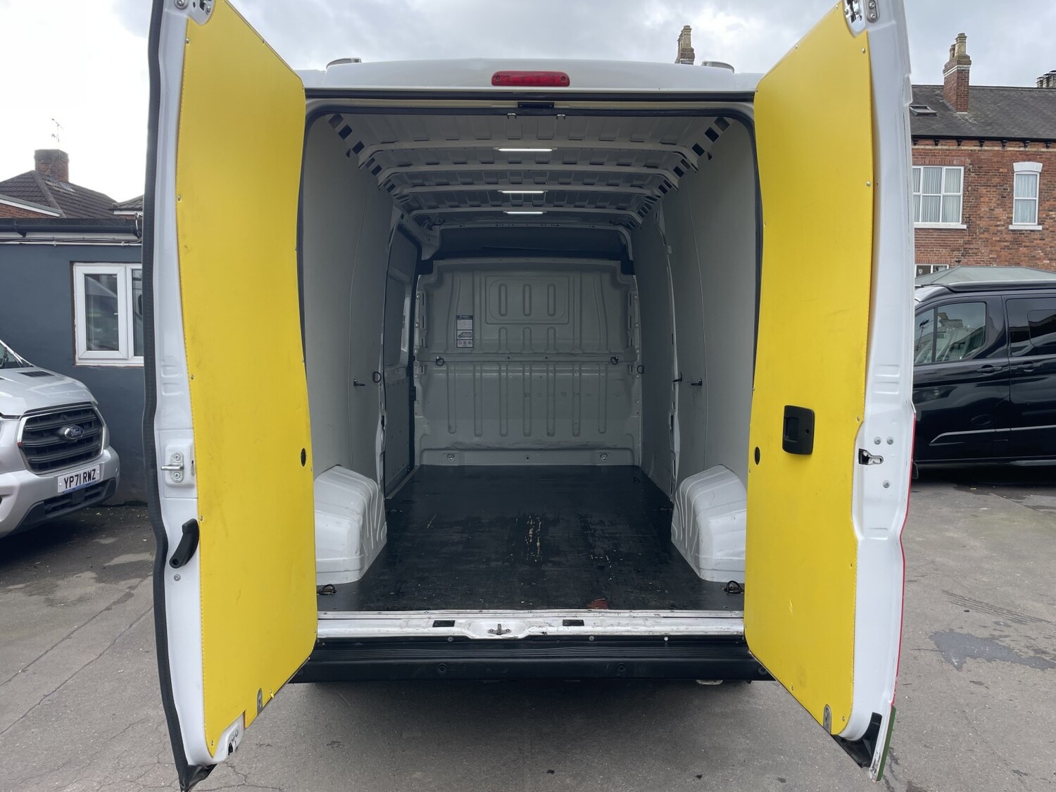 Used Peugeot Boxer 2021 for sale - 77880996: Photo 11