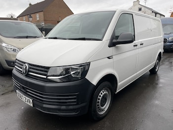 Used Volkswagen Transporter 2018 for sale - 76547900: Photo