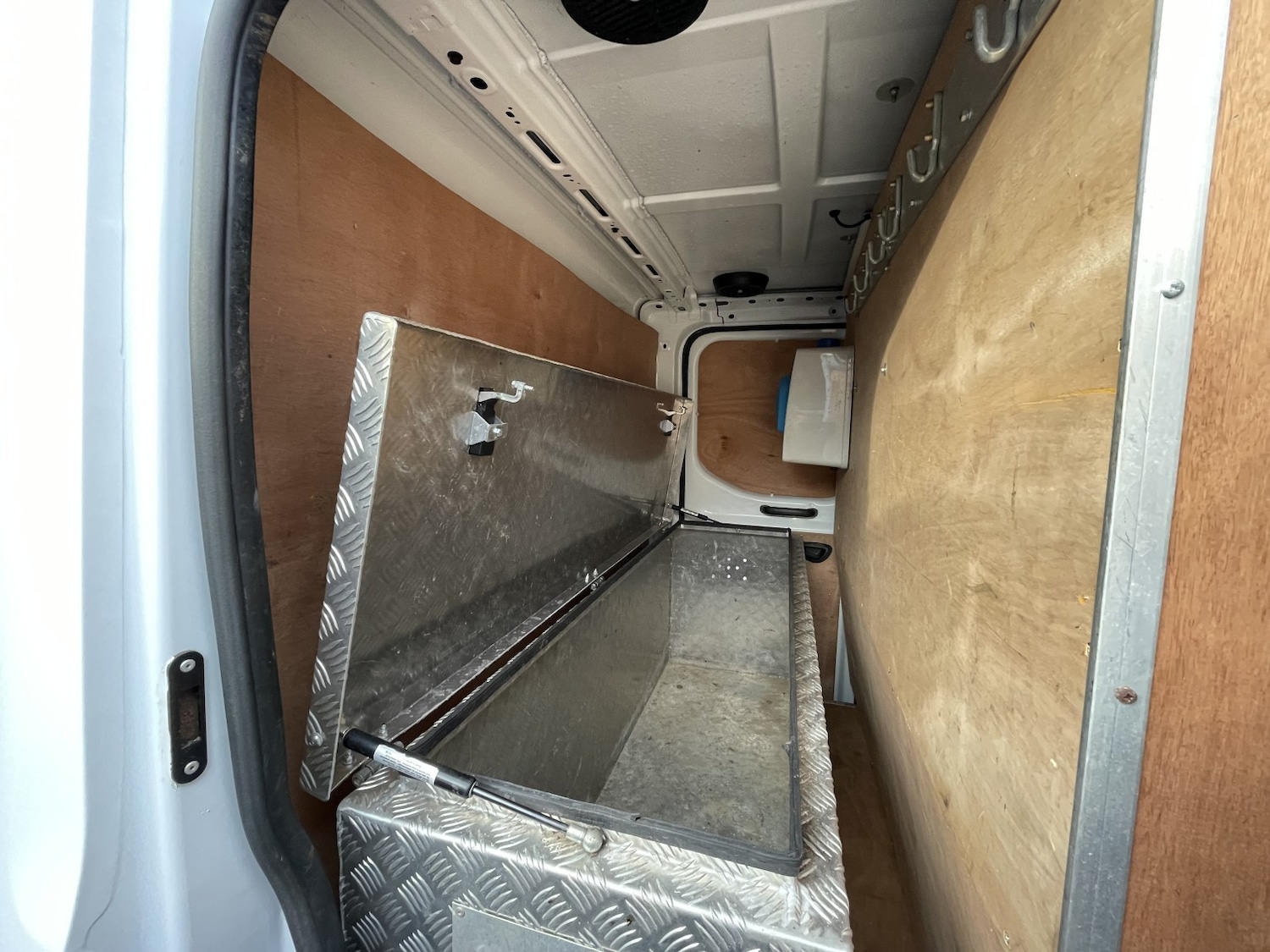 Used Ford Transit 2016 for sale - 76836948: Photo 9