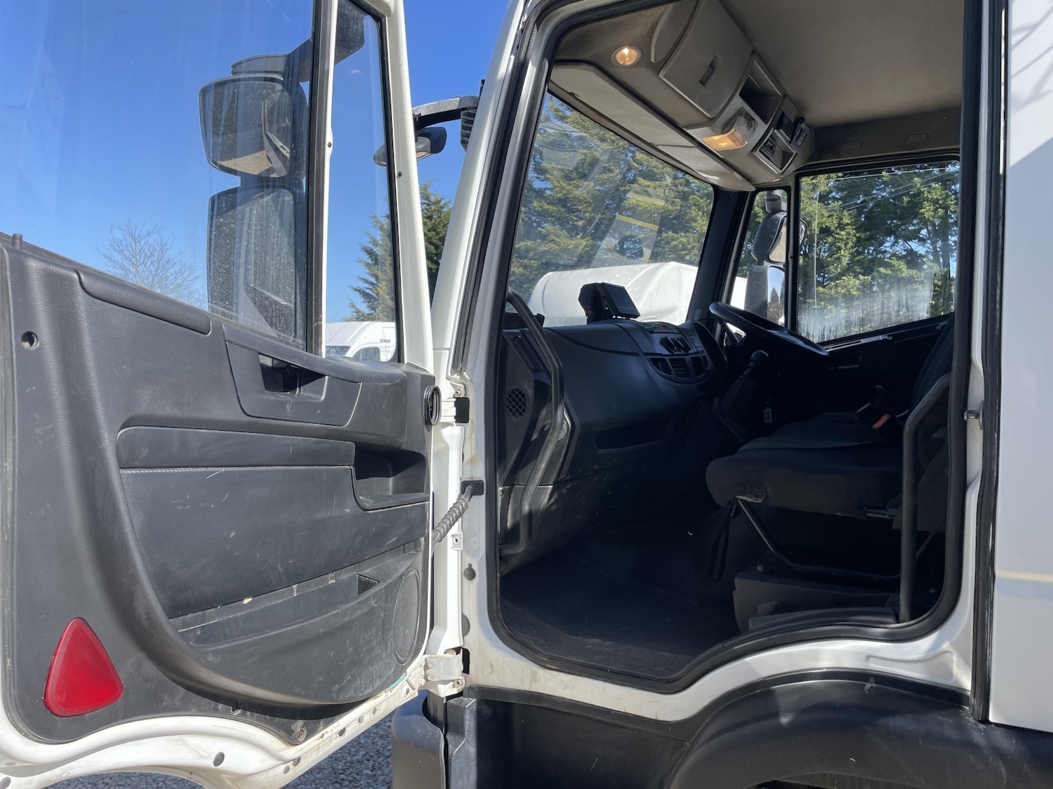 Used Iveco Eurocargo 2017 for sale - 77931312: Photo 10