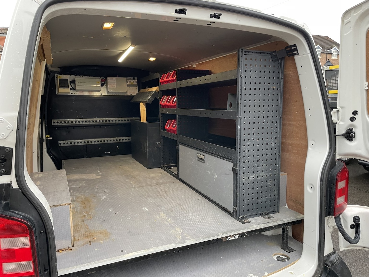 Used Volkswagen Transporter 2017 for sale - 76957218: Photo 12