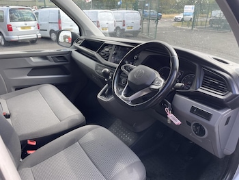 Used Volkswagen Transporter 2021 for sale - 79600360: Photo