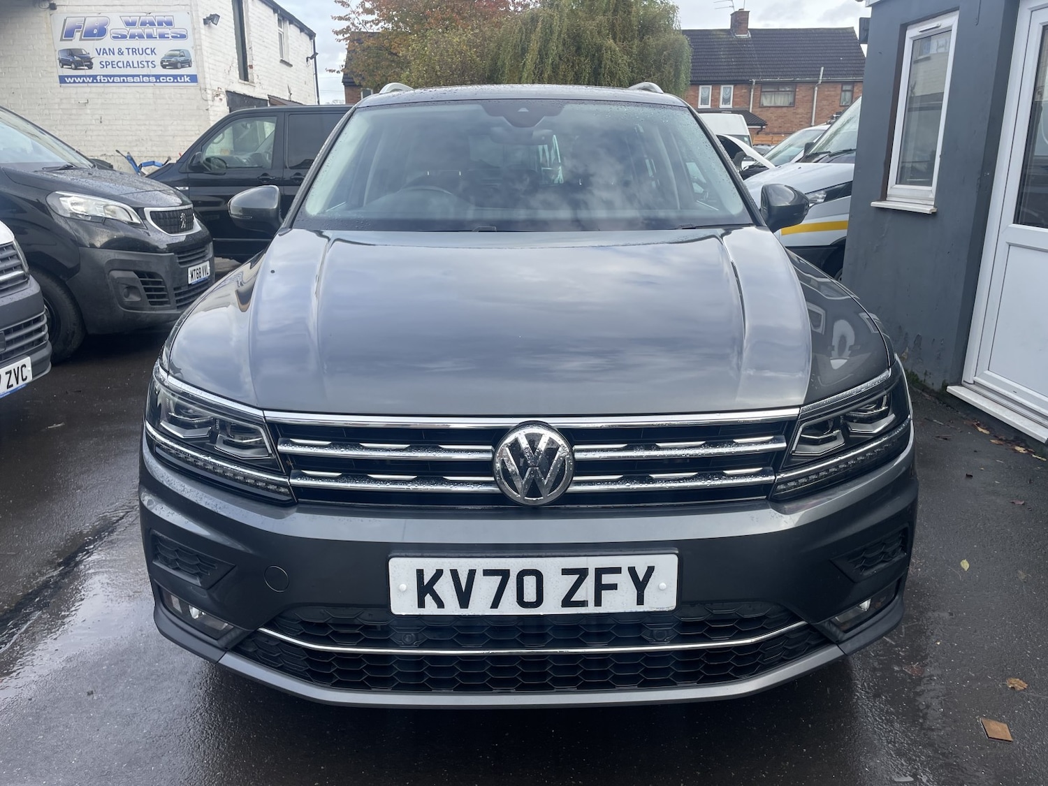 Used Volkswagen Tiguan 2020 for sale - 76471180: Photo 2