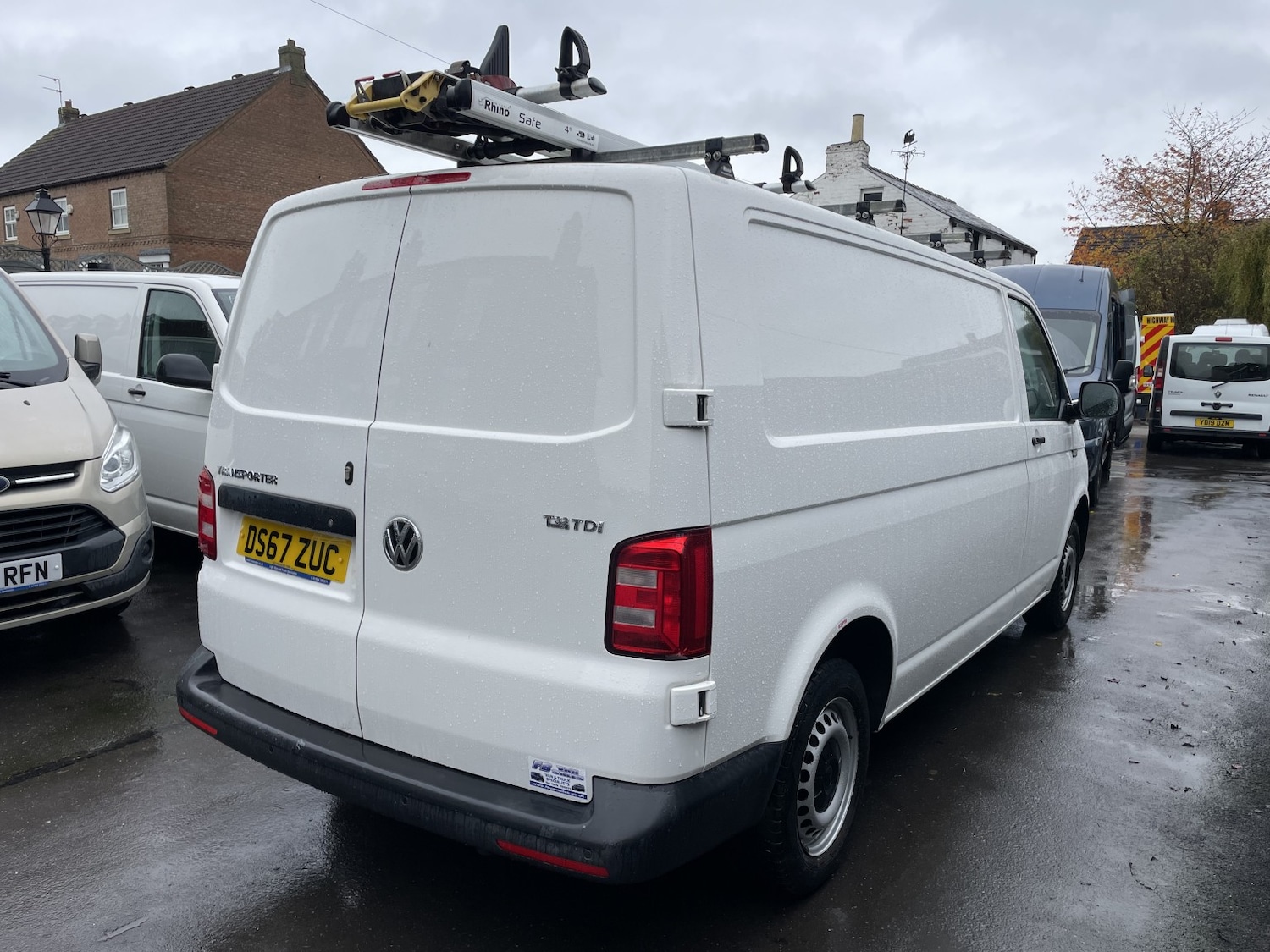 Used Volkswagen Transporter 2017 for sale - 76986789: Photo 8