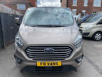 Used Ford Tourneo Custom 2019 for sale - 75836222: Photo