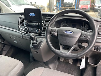 Used Ford Tourneo Custom 2019 for sale - 75836222: Photo
