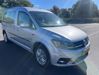 Used Volkswagen Caddy Maxi Life 2017 for sale - 76070406: Photo