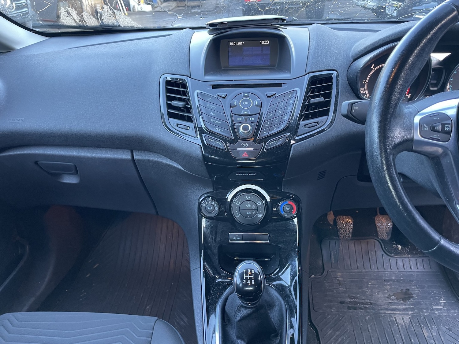 Used Ford Fiesta 2017 for sale - 77073073: Photo 4