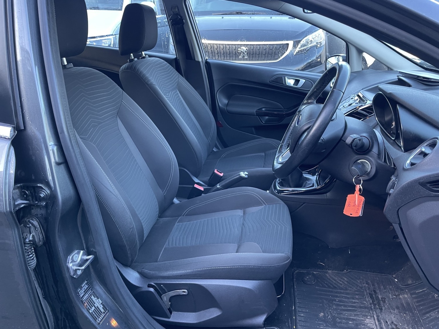 Used Ford Fiesta 2017 for sale - 77073073: Photo 5