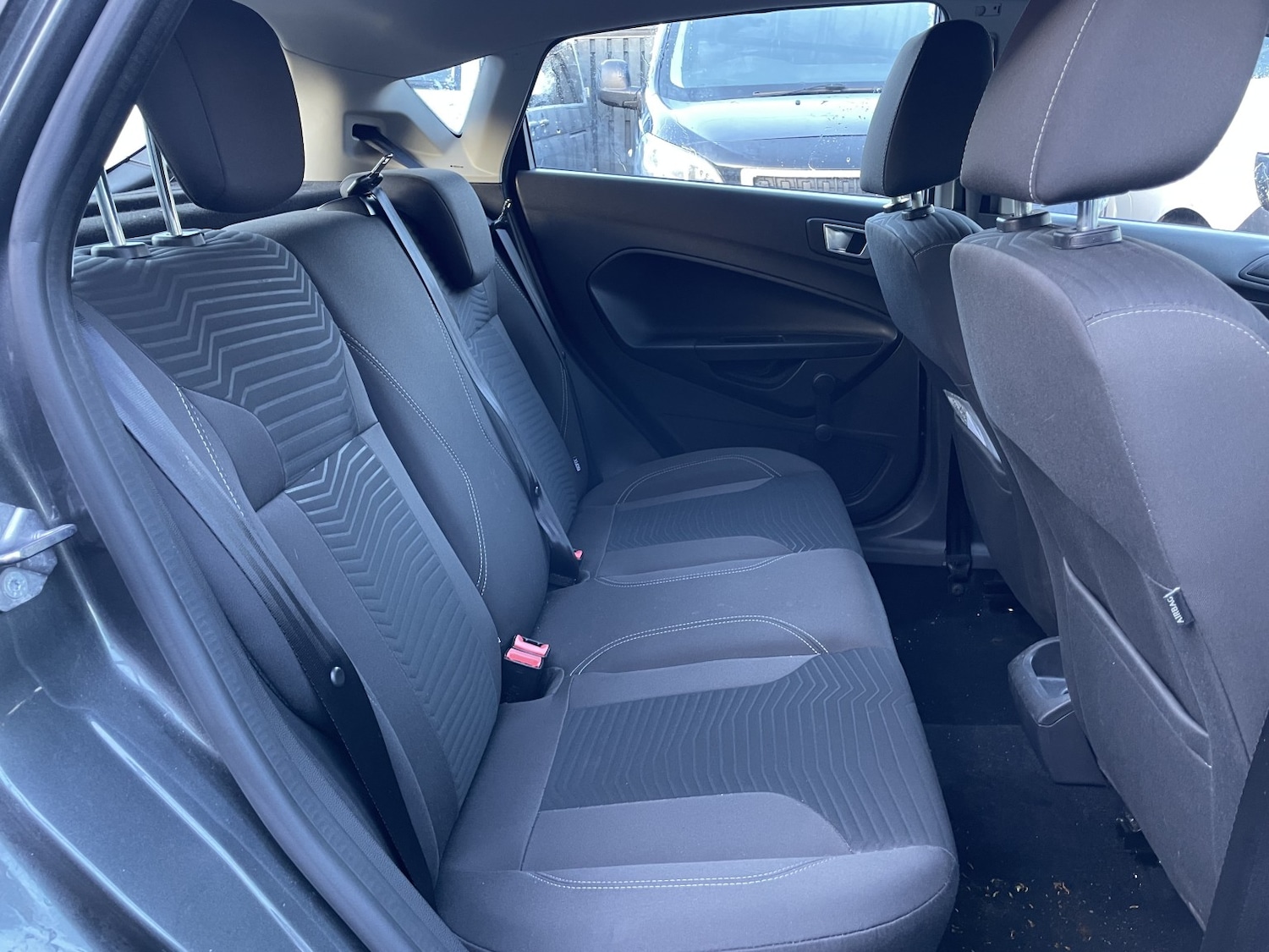 Used Ford Fiesta 2017 for sale - 77073073: Photo 6