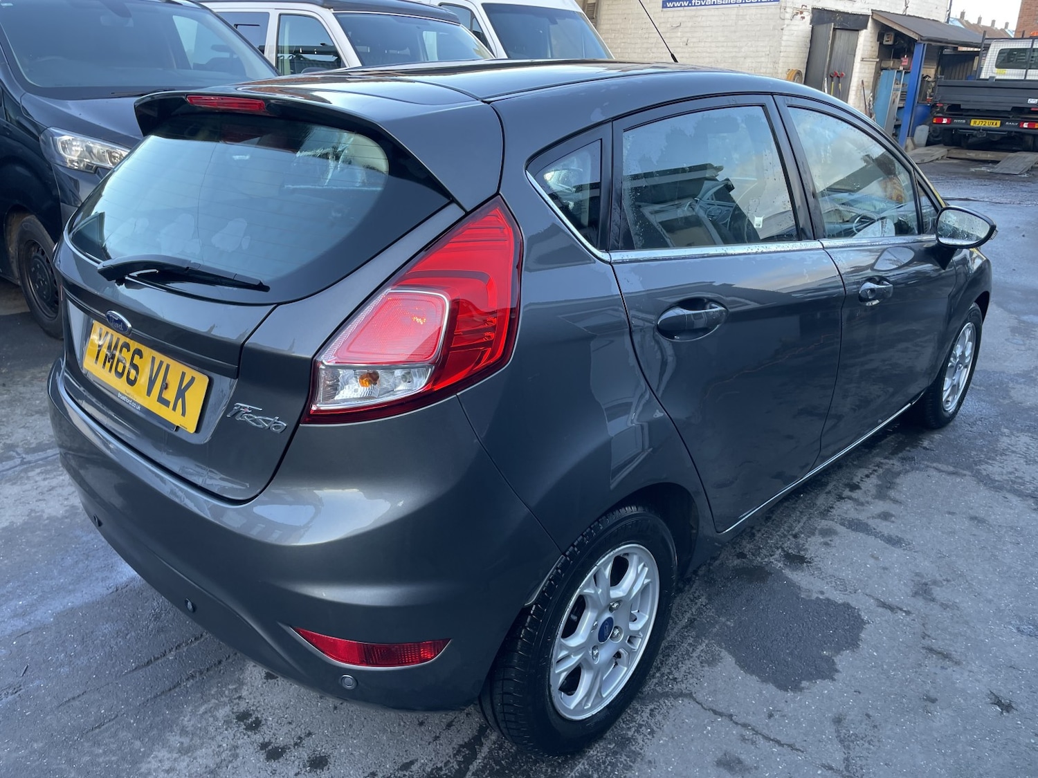 Used Ford Fiesta 2017 for sale - 77073073: Photo 7