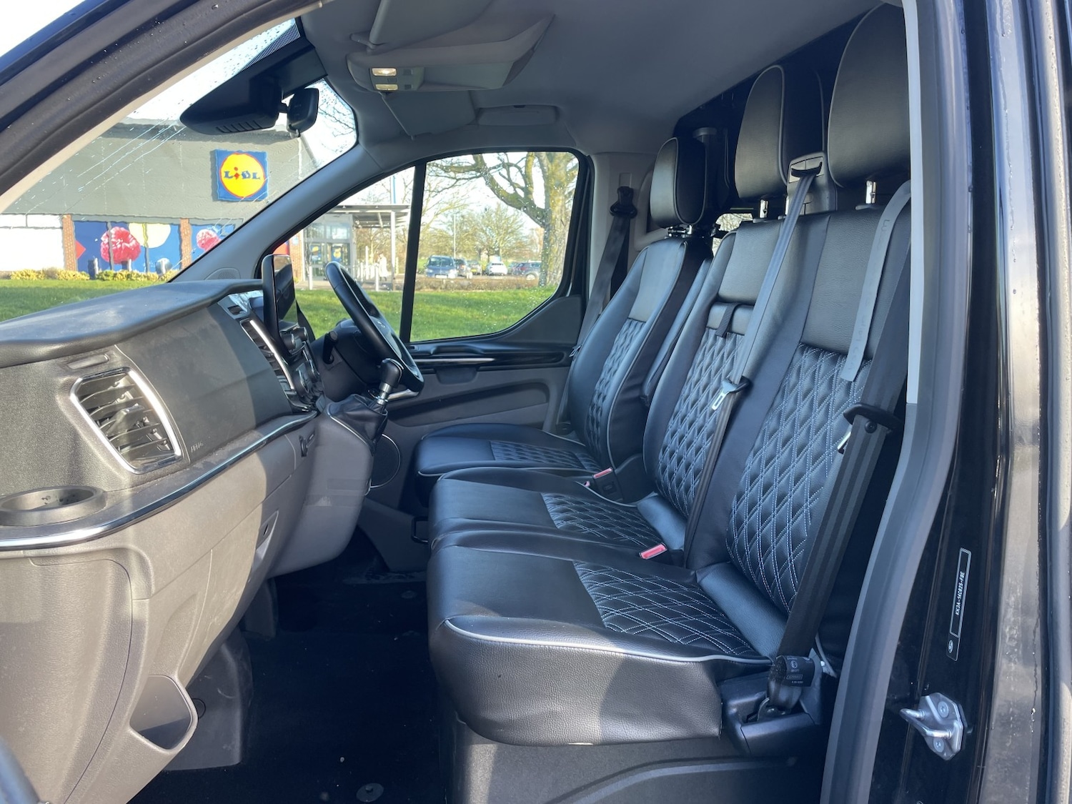 Used Ford Tourneo Custom 2019 for sale - 77201238: Photo 13