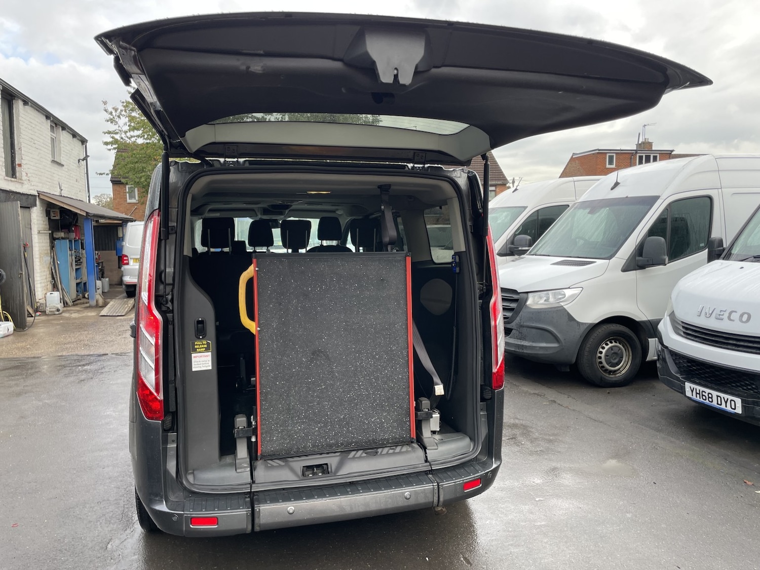 Used Ford Tourneo Custom 2018 for sale - 76334842: Photo 12