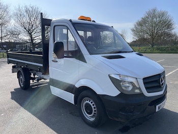 Mercedes-Benz Sprinter feature image