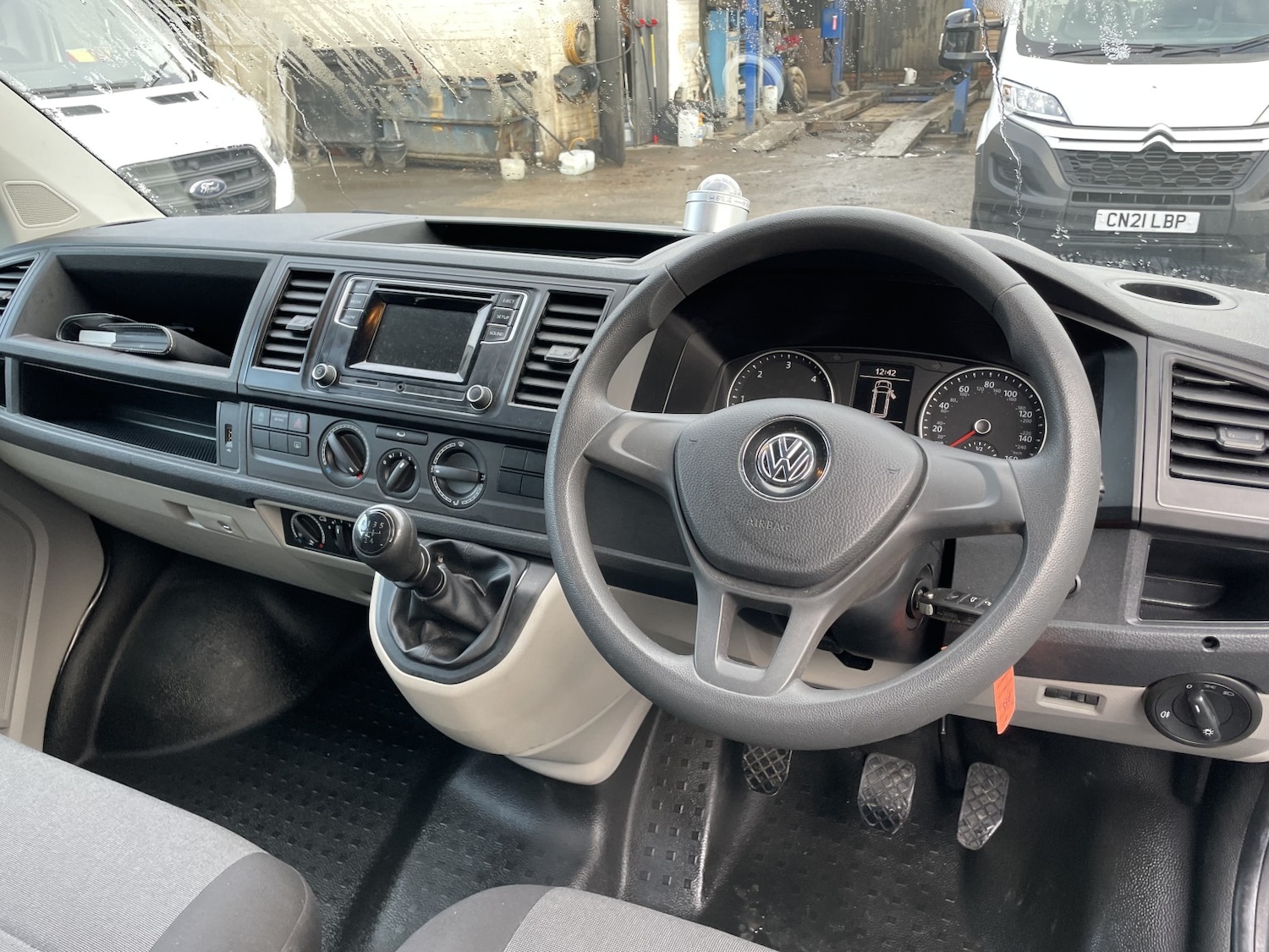 Used Volkswagen Transporter 2017 for sale - 76836956: Photo 5