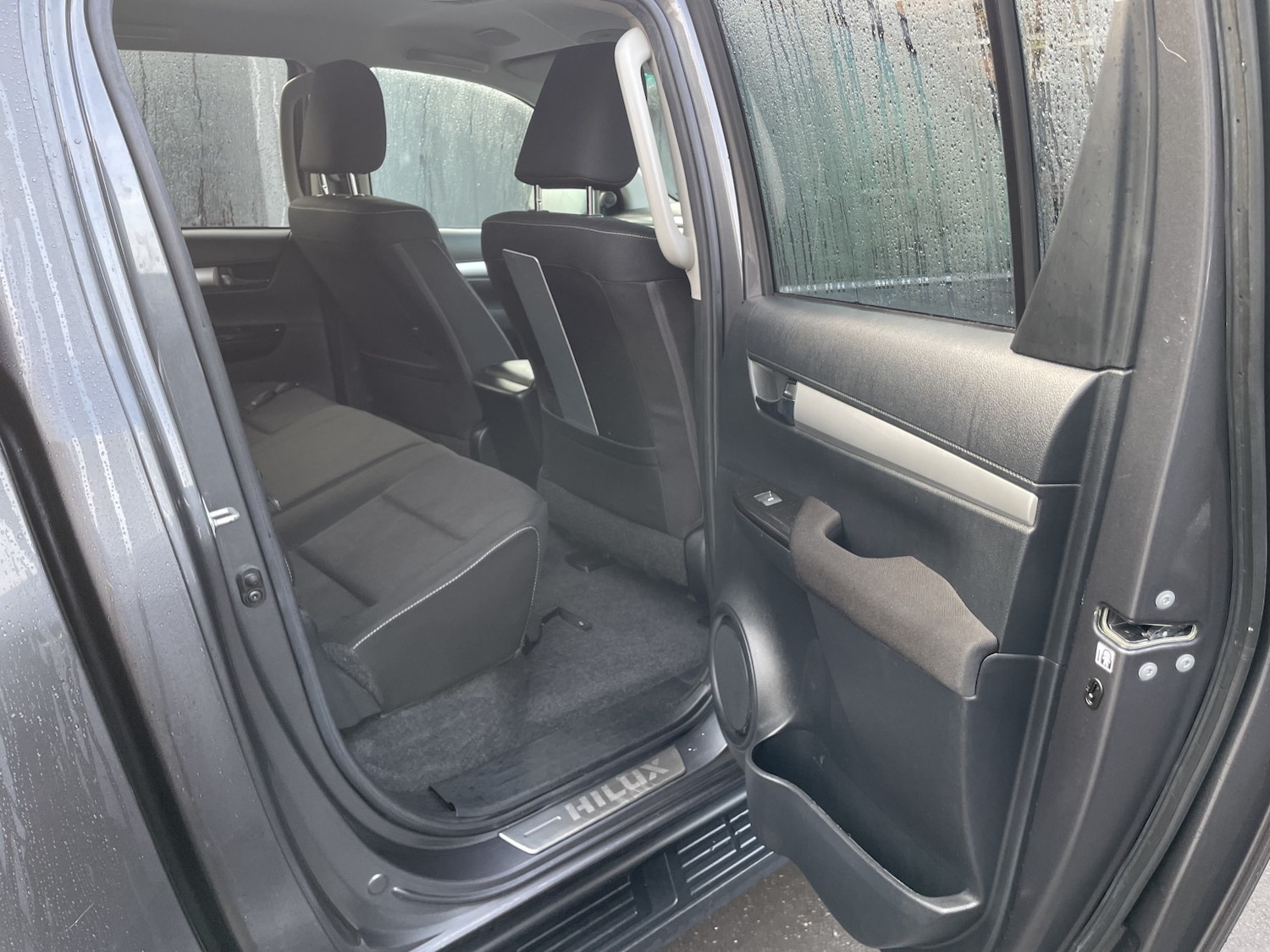 Used Toyota Hilux 2022 for sale - 76329756: Photo 7