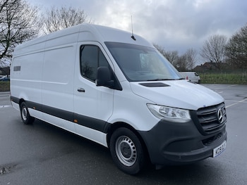 Mercedes-Benz Sprinter feature image
