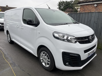 Vauxhall Vivaro feature image
